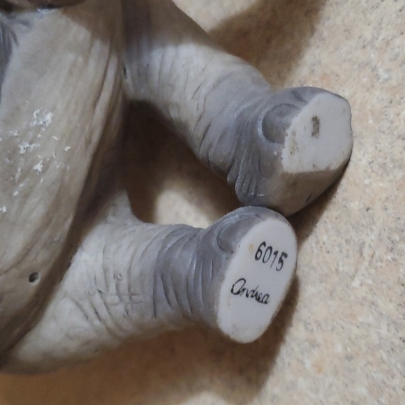 Andrea By Sadek Gray Elephant Figurine 6015 Grey Ceramic Safari Zoo Small Figure - Picture 6 of 6